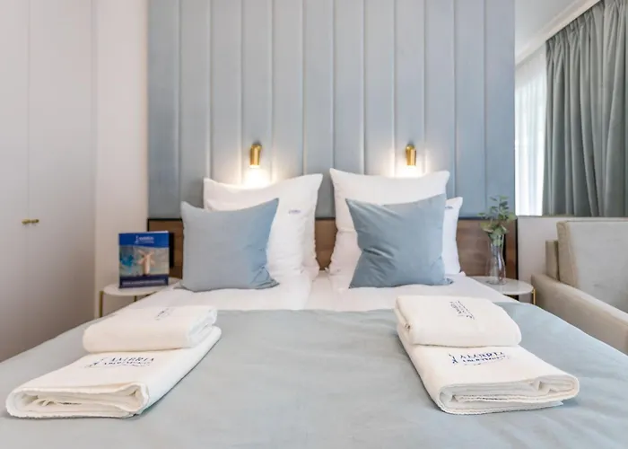 Direkt An Der Promenade In Swinemuende By Interhome *