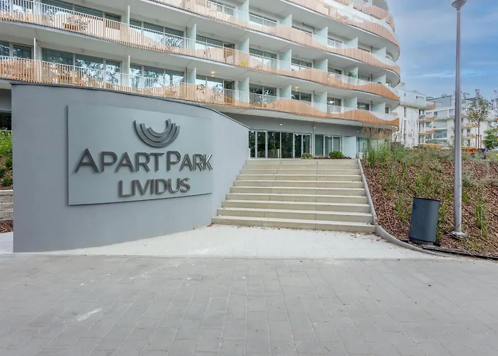 Direkt An Der Promenade In Swinemuende By Interhome